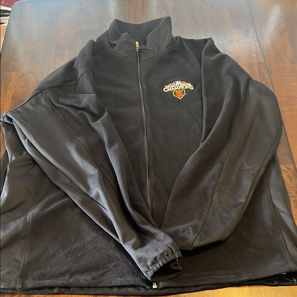 SF GIANTS WORLD CHAMPION Antigua Black Lightweight Fleece